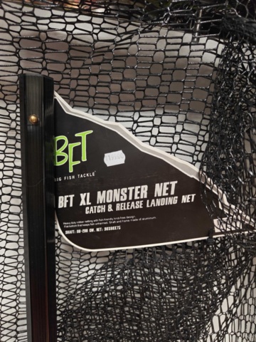 1485605-11 Fishing nets approx. 18 Savage Gear, Fladen, etc