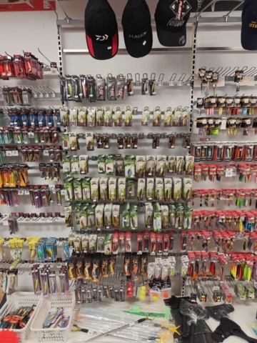 1485606-6 Large batch of fishing equipment