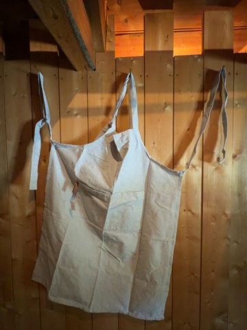 1529911-1 Aprons 16 pcs - Storefactory