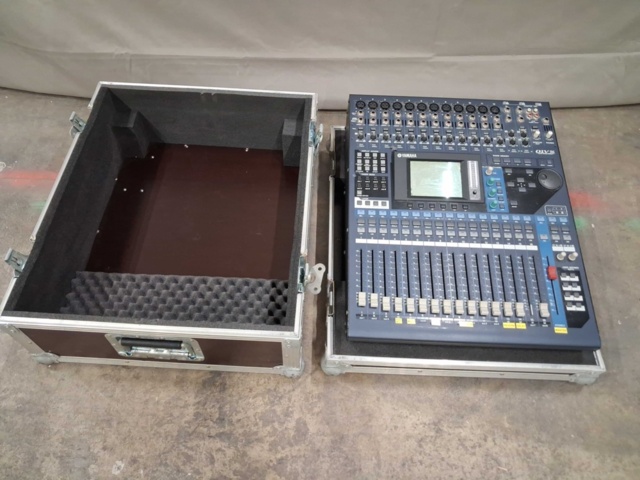 1561149-2 Digital mixer - Yamaha 01V96, 16 kanaler, flightcase