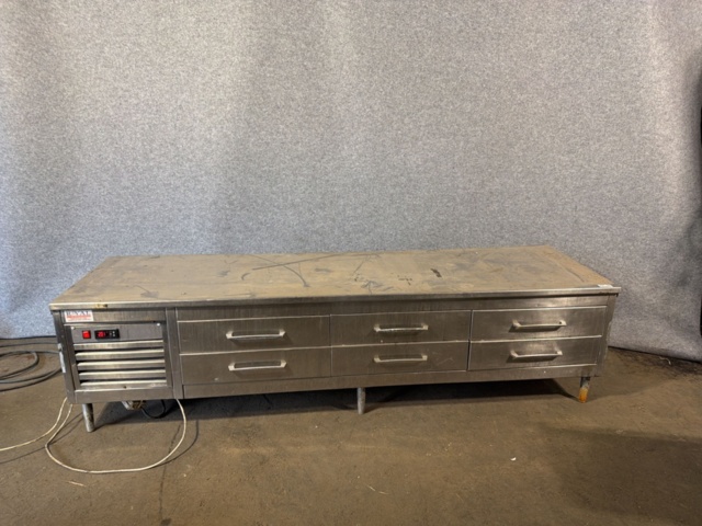 1533402-1 Grillkylbänk med 6 lådor