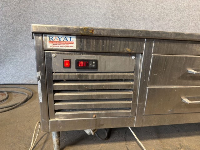 1533402-2 Grillkylbänk med 6 lådor