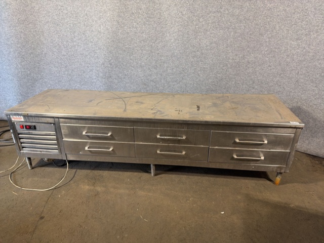 1533402-5 Grillkylbänk med 6 lådor