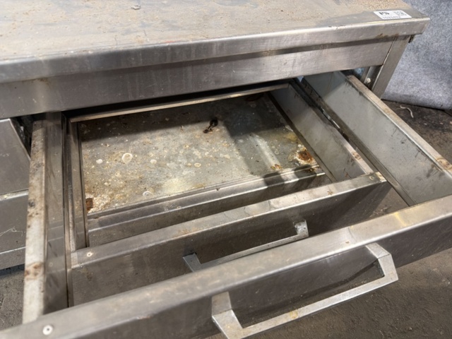 1533402-6 Grillkylbänk med 6 lådor