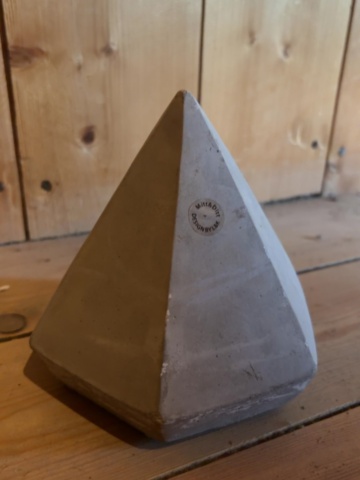 1529942-2 Dekorativa pyramider 8 st - Mitt & Ditt