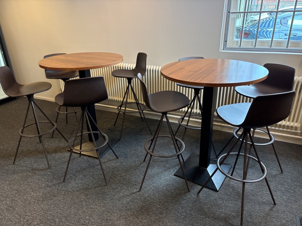 1535556-1 Bar table 2 pcs and chairs 8 pcs
