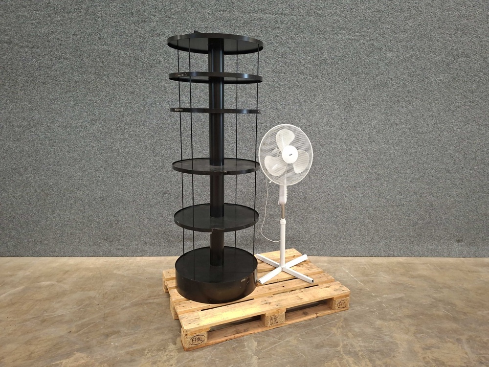 1570979-1 Display stand & fan Gelia