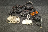 1570866 10 power strips & extension cables