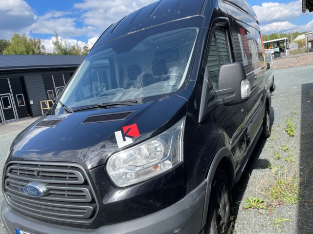 1571357-4 Ford Transit 290 2.0 TDCi Manual, 130hp, 2017