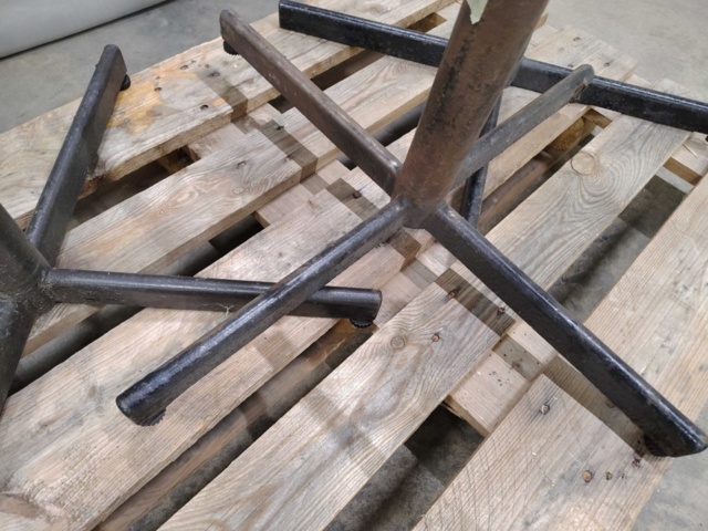 1571363-2 Bordsunderreden, 3 st - metall, 70x50 cm