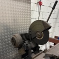 1546134-18 Metal cutting with rack and roller conveyor