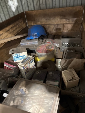 1546135-10 Pallet racking and various materials