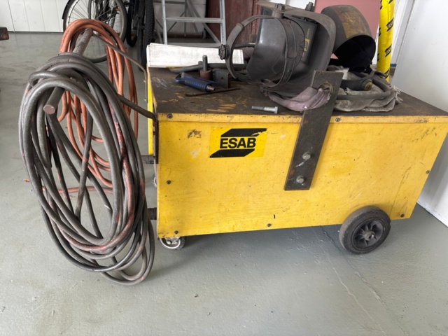 1546147-8 Welding rectifier with accessories - ESAB LHF 250