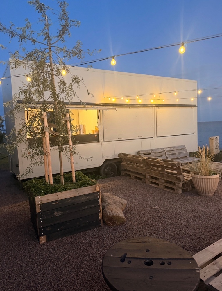 1531332-1 Restaurangkök / matvagn på hjul – totalrenoverat 2024
