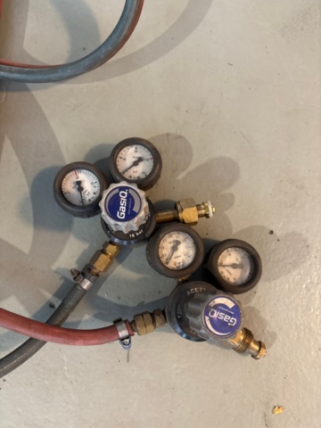 1546146-2 Cutting torch with hoses and regulators - GasIQ D75 ERGO