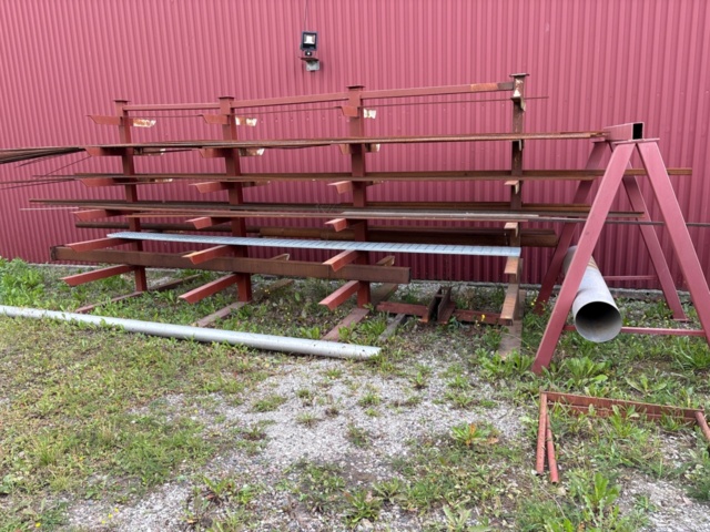 1546135-18 Pallet racking and various materials