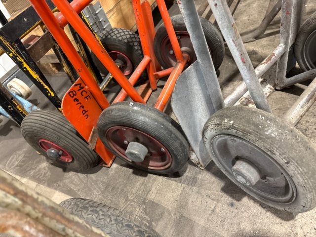 1546138-5 Transportkärror och blockvagnar