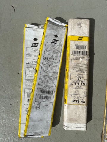 1546153-7 Svets med svetspinnar - ESAB Buddy Arc 180