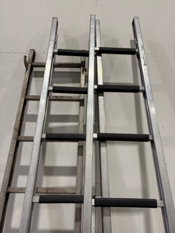 1546139-4 Aluminiumstegar- 3 st