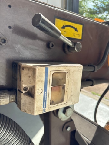 1546145-8 Belt sander with extraction - Swede Grinder 2000-75-500 - 2012
