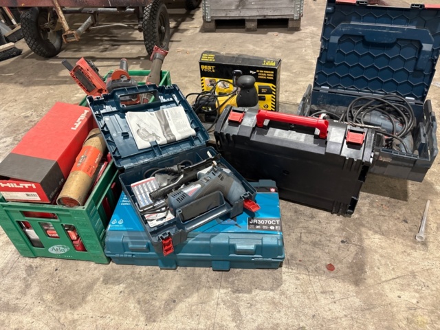 1546142-1 Elverktyg, batterier och infästningsmaterial - Bosch, Hilti, Milwaukee​​​​​​​, m.fl
