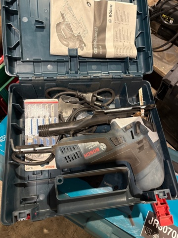 1546142-3 Elverktyg, batterier och infästningsmaterial - Bosch, Hilti, Milwaukee​​​​​​​, m.fl