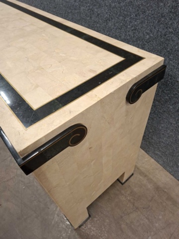 1570922-14 Sideboard with four doors