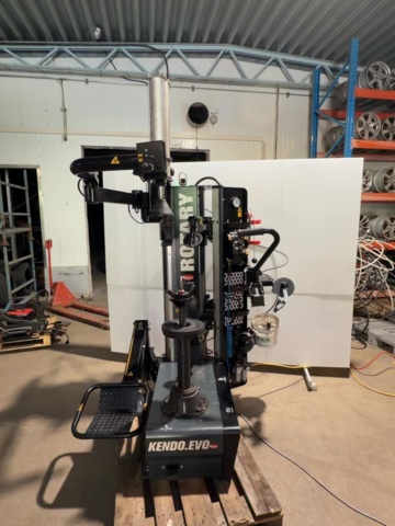 1531334-1 Tire machine with auxiliary arm - Rotary Kendo.Evo -2024