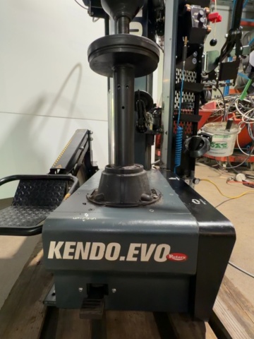 1531334-8 Tire machine with auxiliary arm - Rotary Kendo.Evo -2024