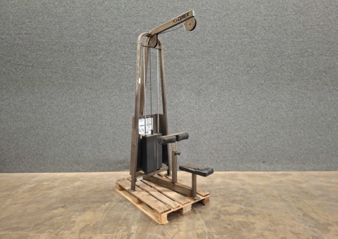 Sittande latsdragsmaskin, Cybex