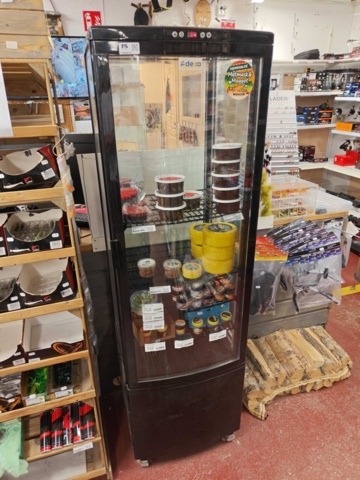 1485673-1 Refrigerated display with fish bait - Adexa XC-238L