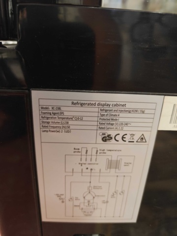 1485673-5 Refrigerated display with fish bait - Adexa XC-238L