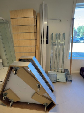 1529951-1 Shop fittings - wall panels, metal rails, accessories