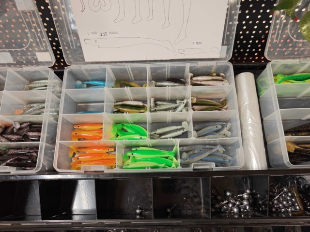 1485682-6 Soft lures and storage bags - Savage Gear, Fladen, etc.