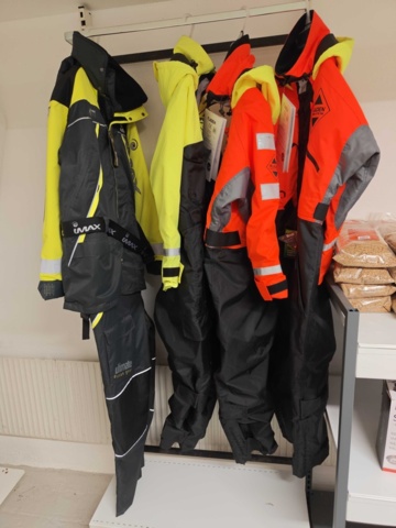 1485710-1 Floatsuits 4 pcs - Imax, Fladen