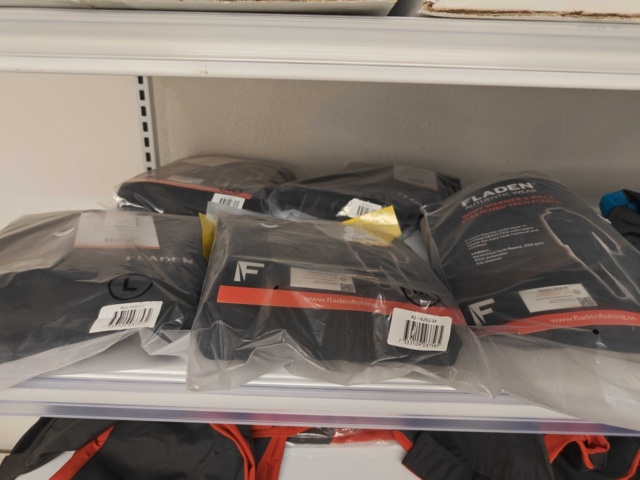 1485731-6 Samling med fritidsbyxor, shorts, underställ