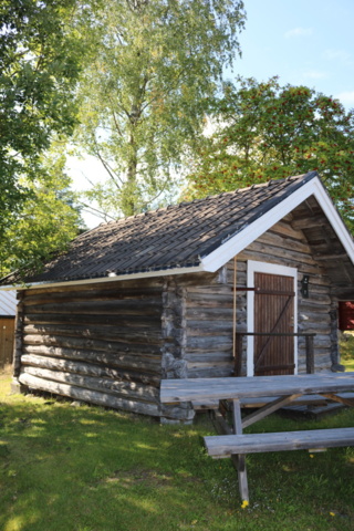 1515197-3 Log cabin ready to move out (Kullen 7)