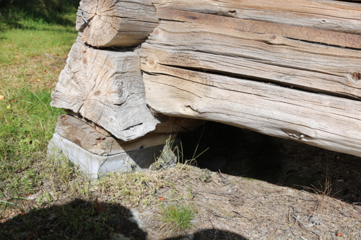 1515197-12 Log cabin ready to move out (Kullen 7)