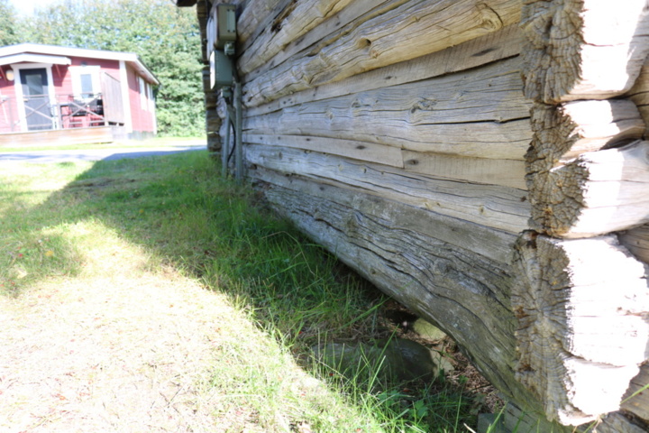 1515197-15 Log cabin ready to move out (Kullen 7)