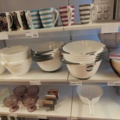 1485737-37 Lot of kitchenware and kitchen equipment