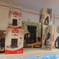 1485737-52 Lot of kitchenware and kitchen equipment