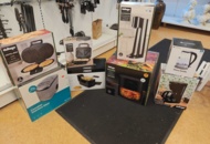 1485738 Collection of smaller kitchen appliances - Voltage, Champion, etc
