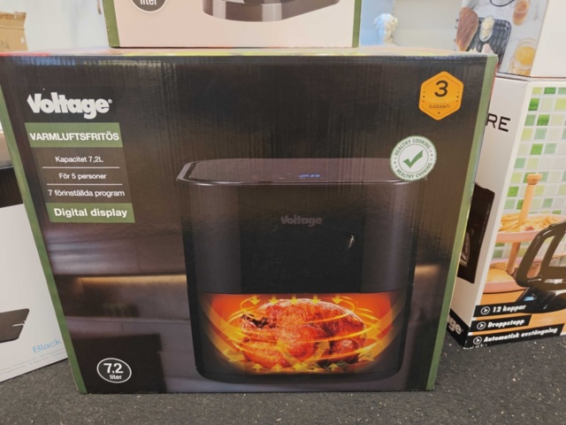 1485738-6 Collection of smaller kitchen appliances - Voltage, Champion, etc