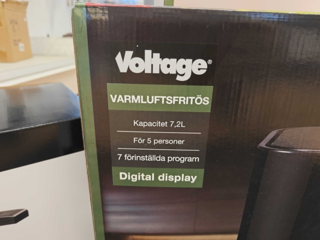 1485738-7 Collection of smaller kitchen appliances - Voltage, Champion, etc