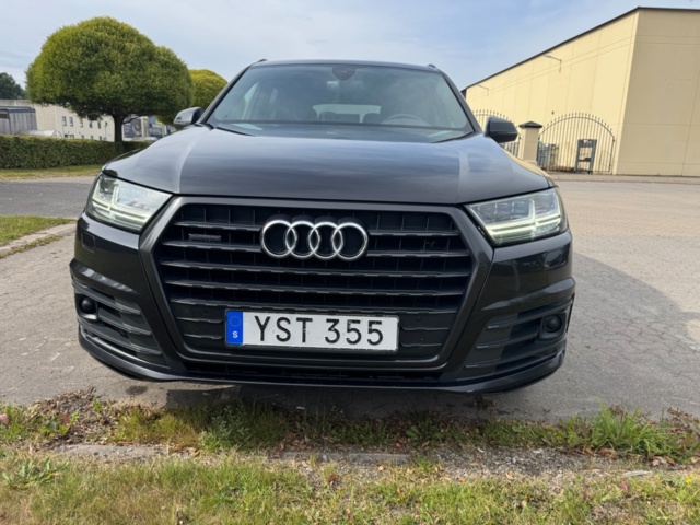 1406062-2 Audi Q7 7-Seater 3.0 TDI V6 quattro TipTronic, 272hp, 2018