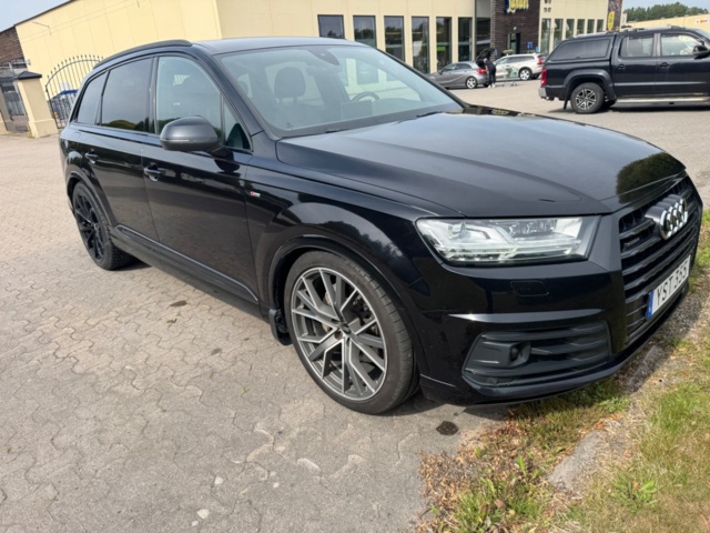 1406062-4 Audi Q7 7-Seater 3.0 TDI V6 quattro TipTronic, 272hp, 2018