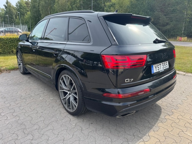 1406062-7 Audi Q7 7-Seater 3.0 TDI V6 quattro TipTronic, 272hp, 2018