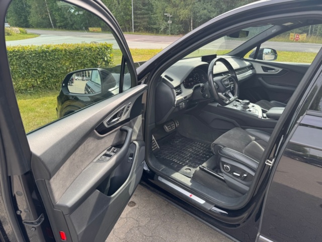1406062-21 Audi Q7 7-Seater 3.0 TDI V6 quattro TipTronic, 272hp, 2018