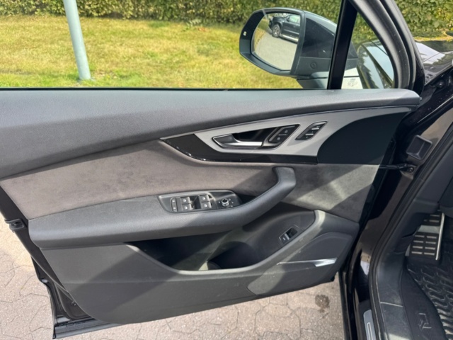 1406062-22 Audi Q7 7-Seater 3.0 TDI V6 quattro TipTronic, 272hp, 2018