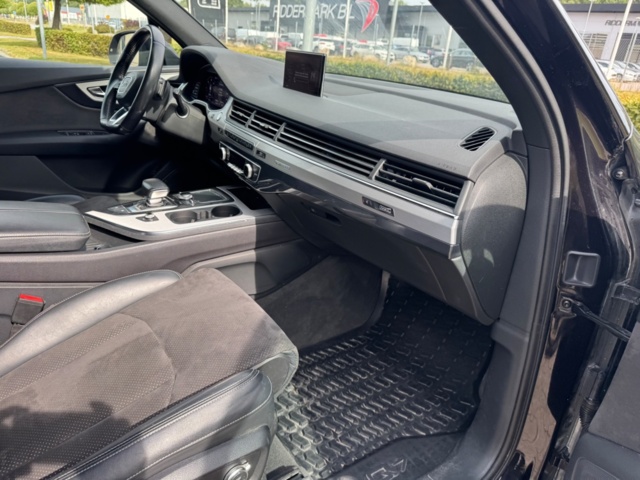 1406062-49 Audi Q7 7-Seater 3.0 TDI V6 quattro TipTronic, 272hp, 2018